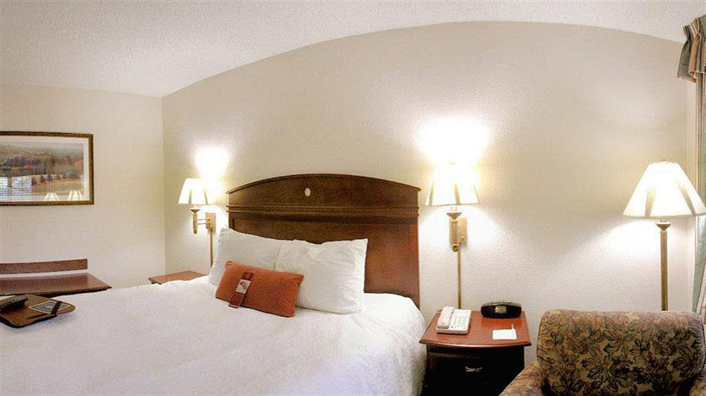 Hampton Inn Dalton Luaran gambar