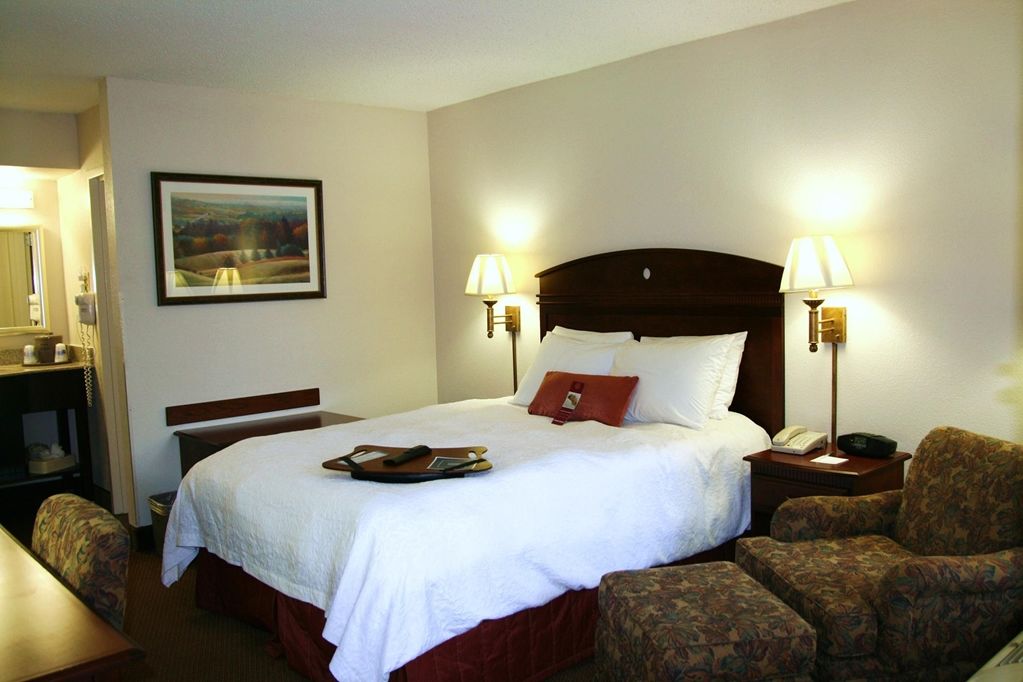 Hampton Inn Dalton Bilik gambar