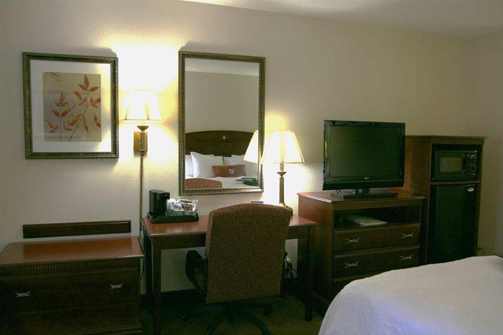 Hampton Inn Dalton Bilik gambar